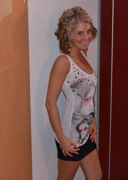 Jaylee 33 Escort in Rhosllanerchrugog