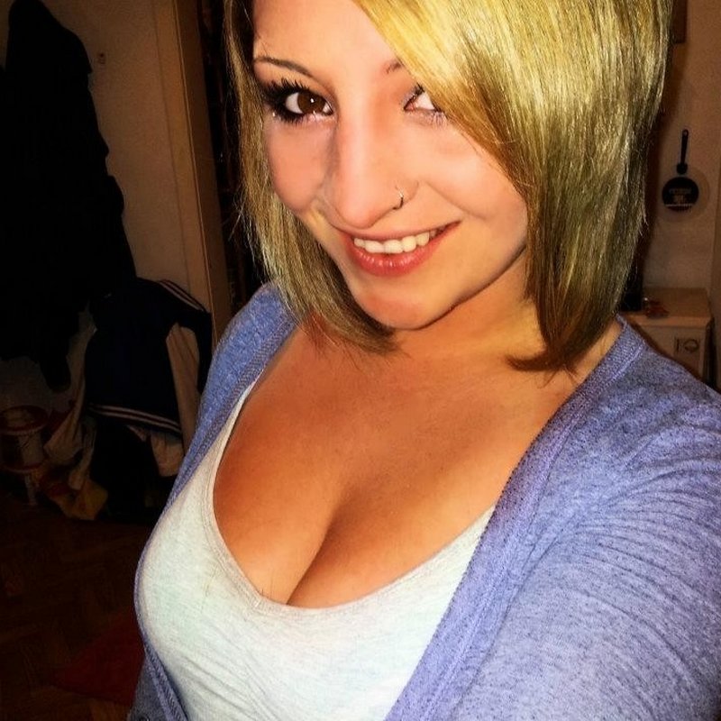 Lesleigh 34 Escort girl Lisburn